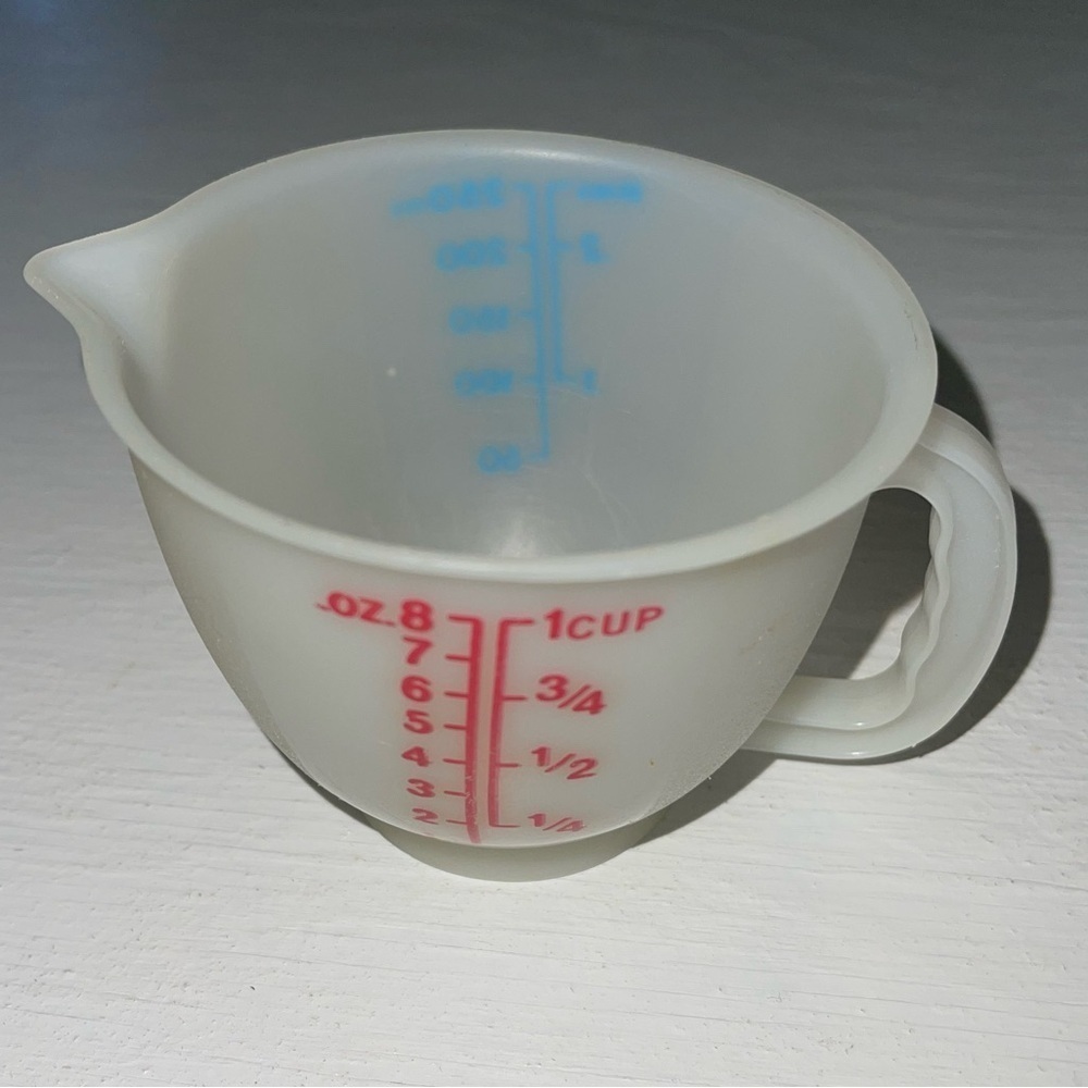 Vintage Tupperware Toy Measuring Cup